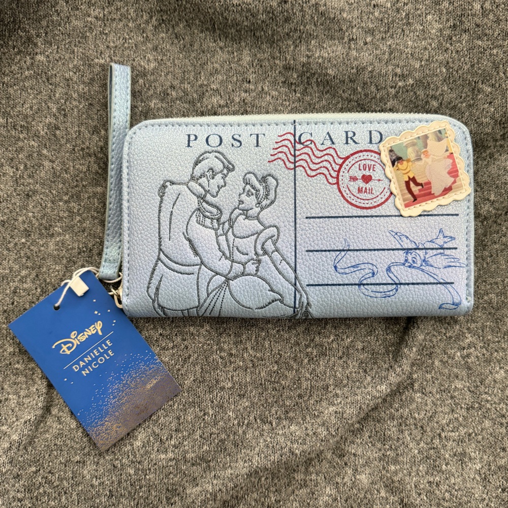 Danielle Nicole x Disney Cinderella Wallet